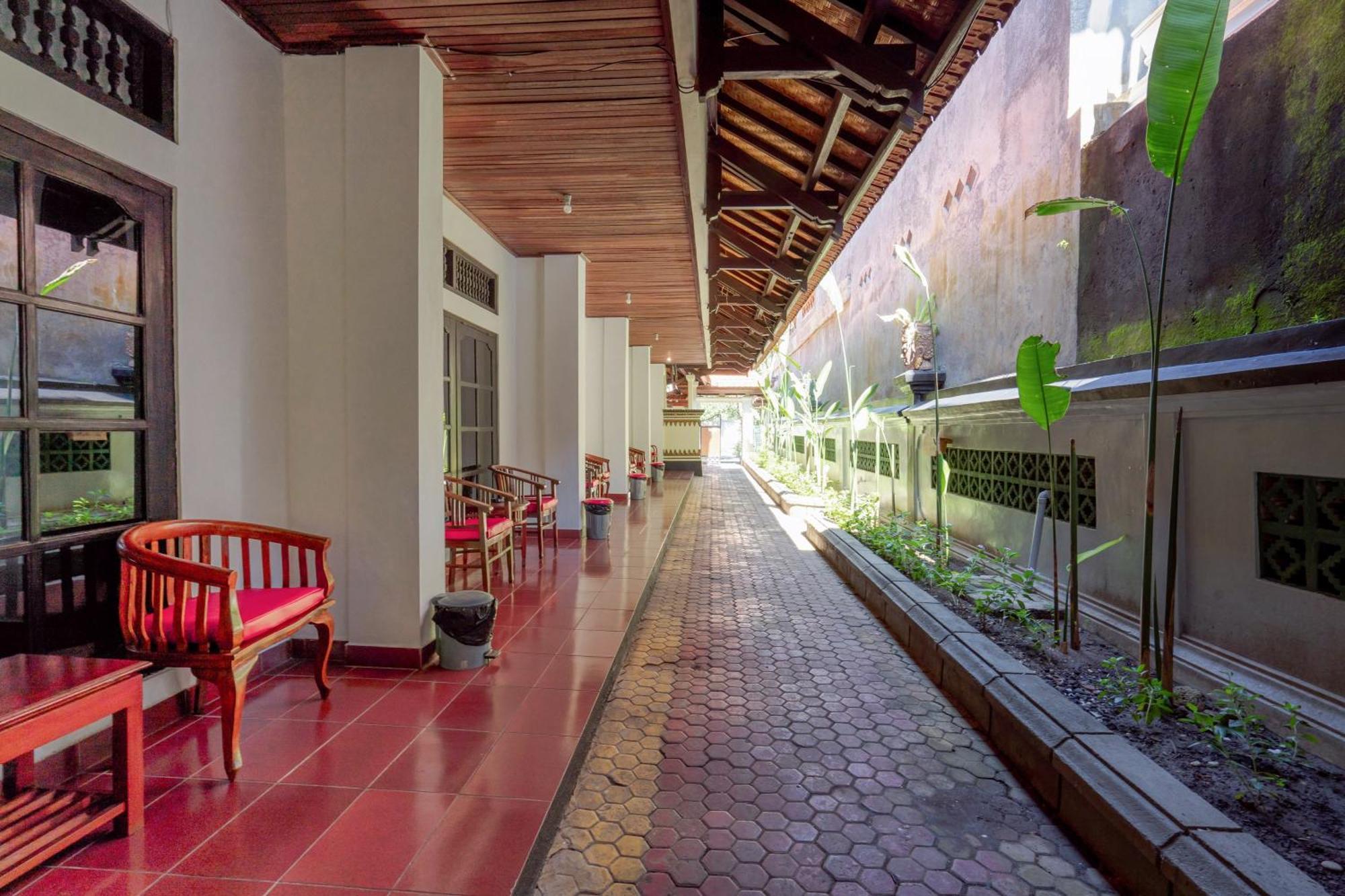 Urbanview Hotel Rasa Sayang Inn Tanjung Benoa Bali Kuta Selatan Ngoại thất bức ảnh